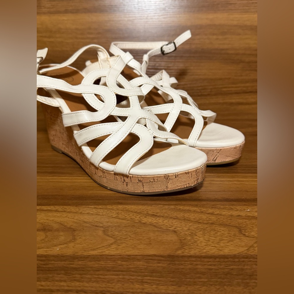 Daisy Fuentes Cream Strappy Cork Wedge Sandals